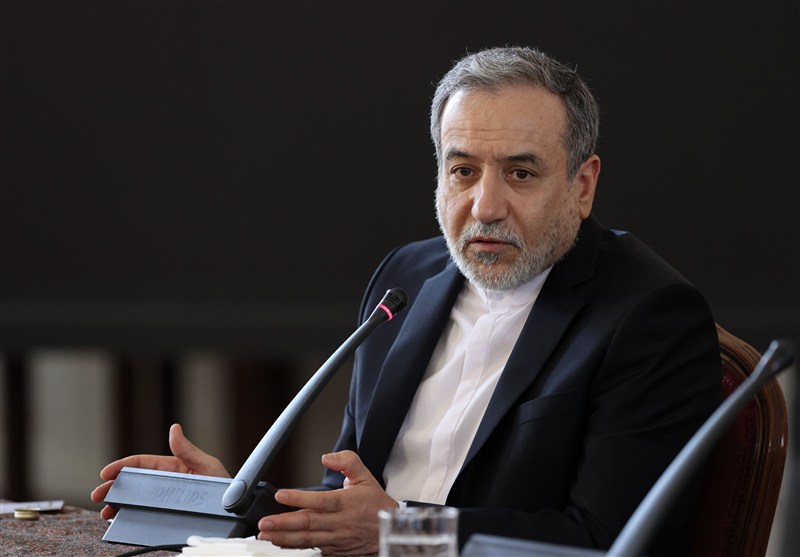 عراقچی: سند جامع همکاری راهبردی بین ایران و ارمنستان به زودی نهایی می‌شود 